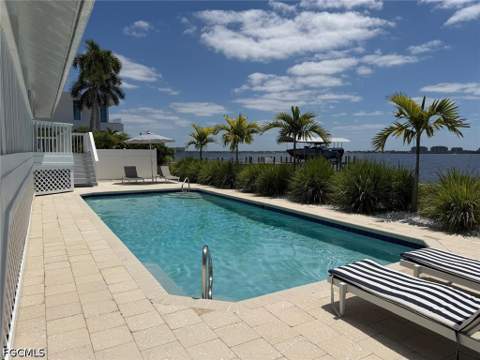 656 Coral Dr, Cape Coral FL - photo 6 of 30