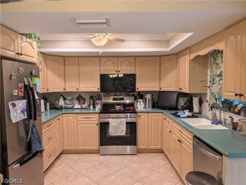 2324 Caladium Rd, Fort Myers FL - photo 10 of 46
