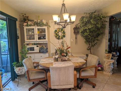 2324 Caladium Rd, Fort Myers FL - photo 13 of 46