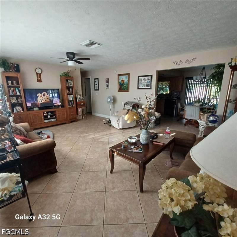 2 bedroom SingleFamilyResidence at 2324 Caladium Rd, Fort Myers Shores, Fort Myers — photo 5