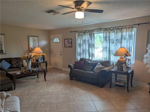 2324 Caladium Rd, Fort Myers FL - photo 6 of 46