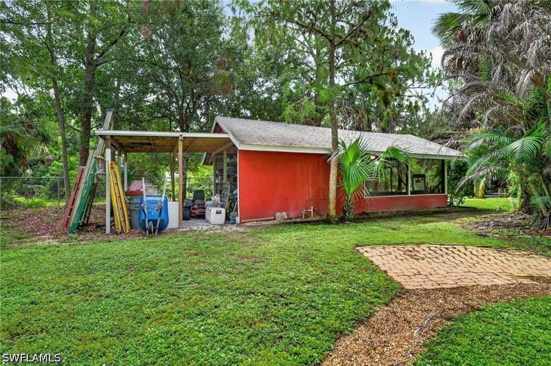 4 bedroom SingleFamilyResidence at 2581 4th Ave NE, Golden Gate Estates, Naples — photo 4