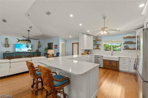 11940 Oakland Dr, Bokeelia FL - photo 14 of 48