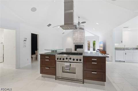 15821 Shamrock Dr, Fort Myers FL - photo 17 of 50
