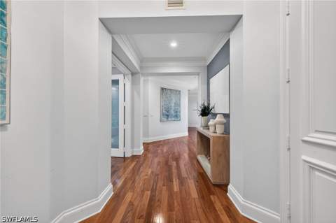 625 5th Ave S 302, Naples FL - photo 11 of 33