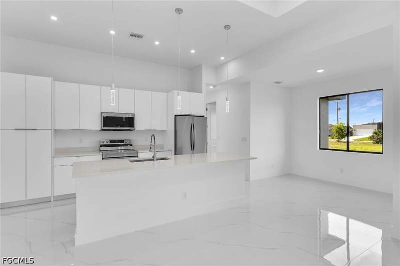 4 bedroom SingleFamilyResidence at 4202 NW 33rd St, Cape Coral, Cape Coral — photo 5