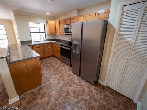 18414 Tulip Rd, Fort Myers FL - photo 9 of 37