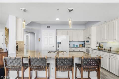 12701 Mastique Beach Blvd 602, Fort Myers FL - photo 7 of 38