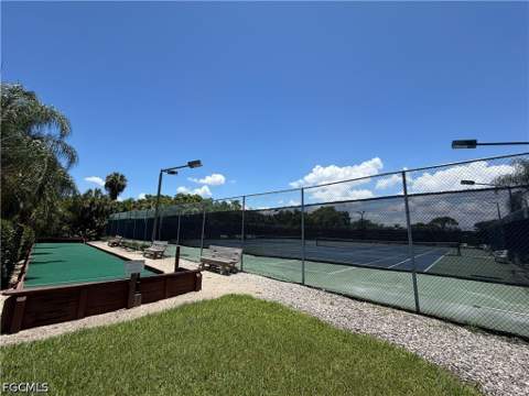 5735 Foxlake Dr 6, North Fort Myers FL - photo 10 of 16