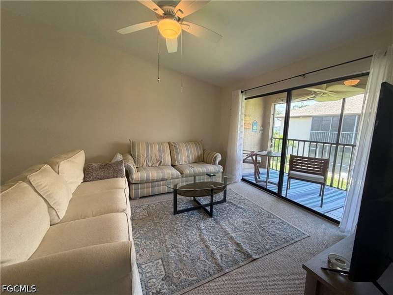 2 bedroom Condominium at 5735 Foxlake Dr 6, Foxmoor Village Condo, North Fort Myers — photo 2