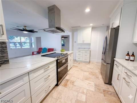 209 Kingston Dr, Fort Myers FL - photo 12 of 41