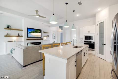 5244 Agualinda Blvd, Cape Coral FL - photo 8 of 31