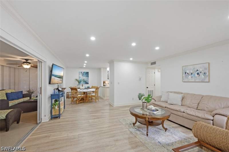 2 bedroom Condominium at 1549 Sandpiper St 80, Royal Bay Villas, Naples — photo 2
