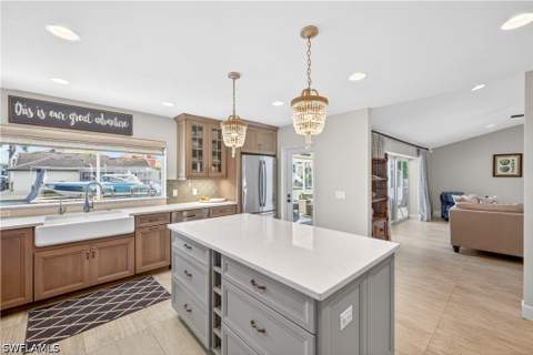 240 Channel Dr, Naples FL - photo 11 of 34