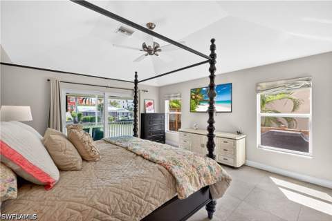 240 Channel Dr, Naples FL - photo 17 of 34