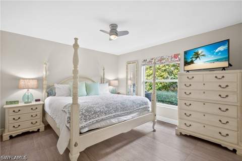 240 Channel Dr, Naples FL - photo 22 of 34