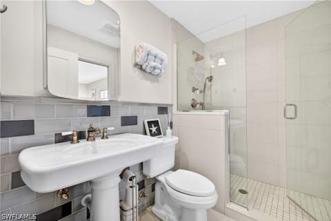 240 Channel Dr, Naples FL - photo 24 of 34