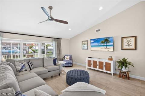 240 Channel Dr, Naples FL - photo 7 of 34