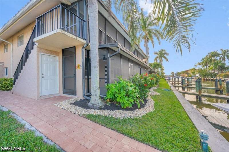 2 bedroom Condominium at 1537 Chesapeake Ave A-4, Chesapeake Landings, Naples — photo 3