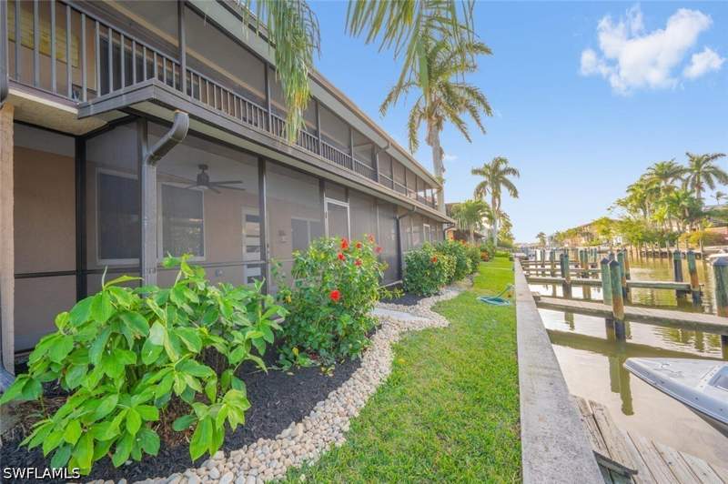 2 bedroom Condominium at 1537 Chesapeake Ave A-4, Chesapeake Landings, Naples — photo 5