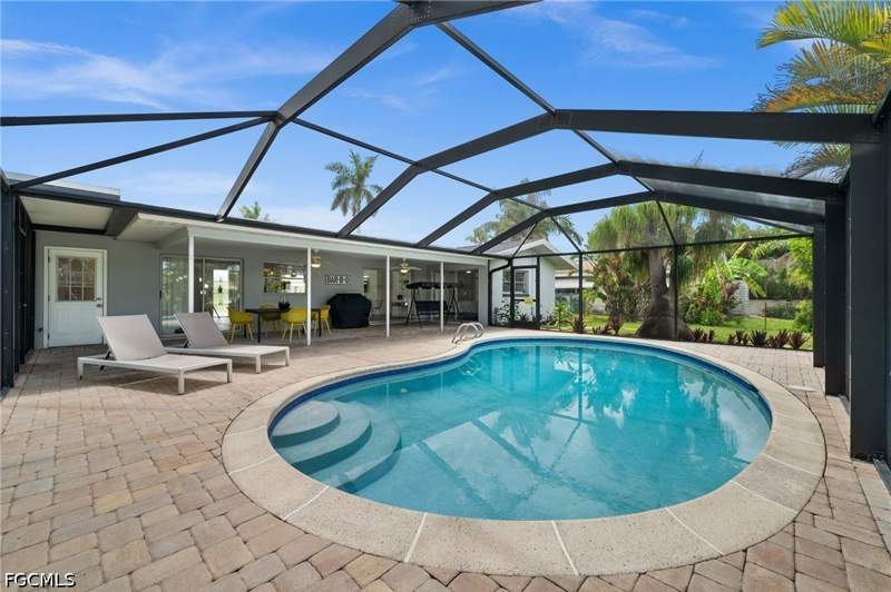 2 bedroom SingleFamilyResidence at 5122 SW 3rd Ave, Cape Coral, Cape Coral — photo 2