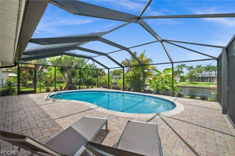 2 bedroom SingleFamilyResidence at 5122 SW 3rd Ave, Cape Coral, Cape Coral — photo 3