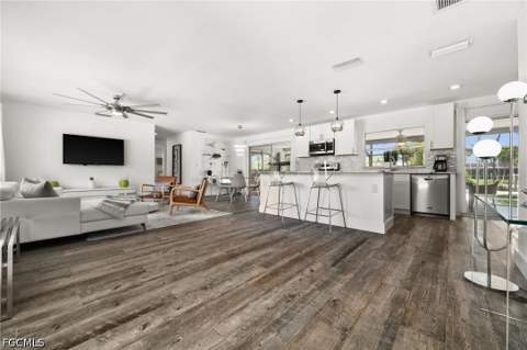 5122 SW 3rd Ave, Cape Coral FL - photo 6 of 49