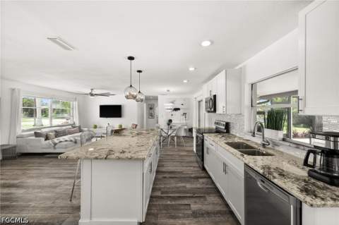 5122 SW 3rd Ave, Cape Coral FL - photo 8 of 49