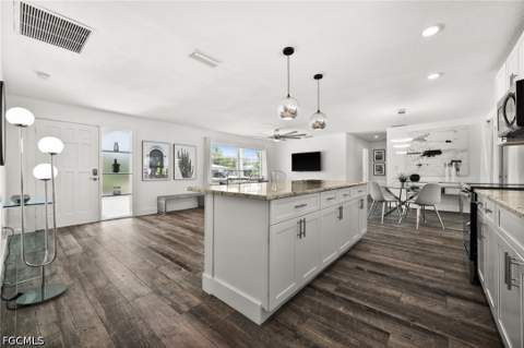 5122 SW 3rd Ave, Cape Coral FL - photo 9 of 49