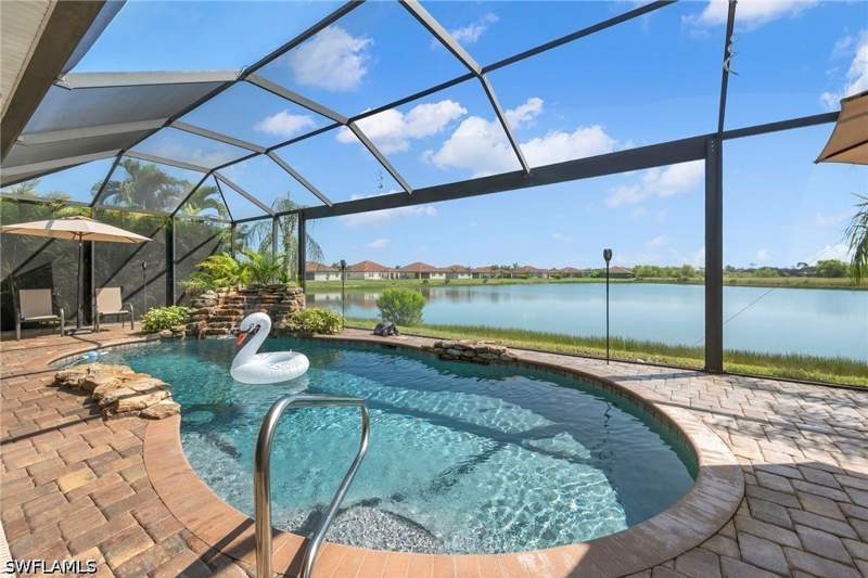 4 bedroom SingleFamilyResidence at 2111 Grove Dr, Valencia Lakes, Naples — photo 3