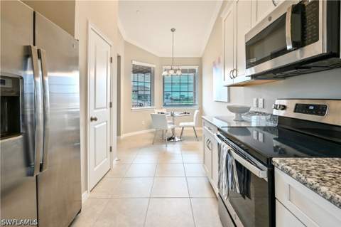 9386 Pocida Ct 204, Naples FL - photo 13 of 37