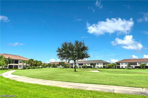 9386 Pocida Ct 204, Naples FL - photo 21 of 37