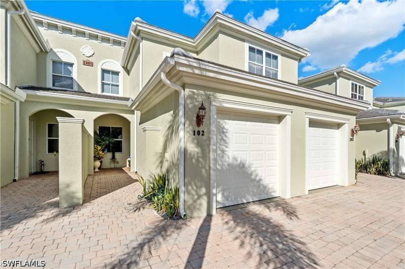 2 bedroom Condominium at 1405 Mariposa Cir 102, Mariposa, Naples — photo 2