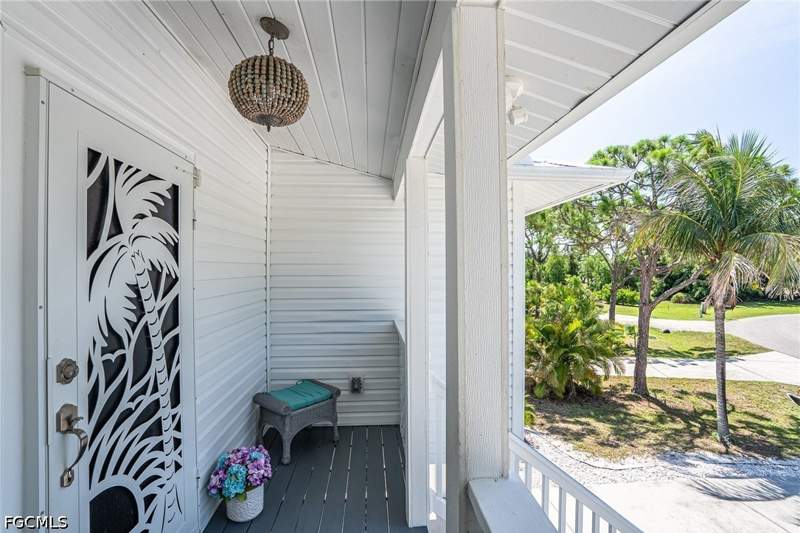 3 bedroom SingleFamilyResidence at 10810 Habitat Cir, Nesting Of Pine Island, Bokeelia — photo 3