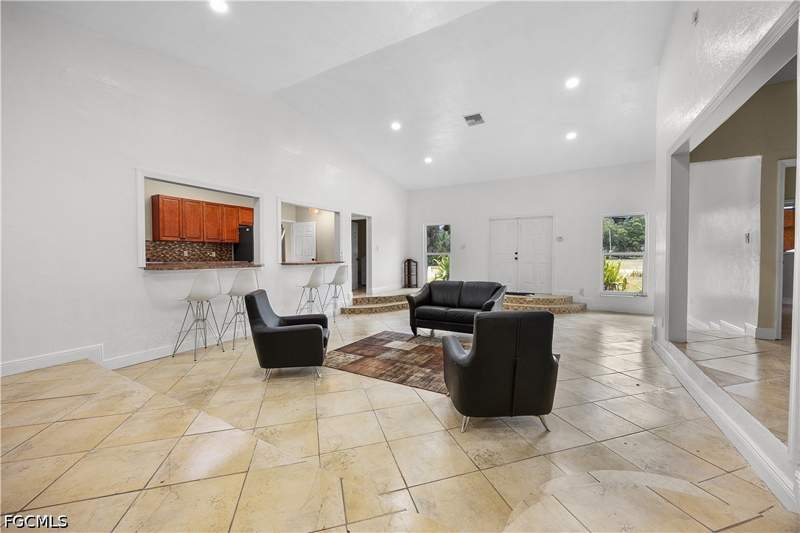 4 bedroom SingleFamilyResidence at 7823 Marx Dr, Suncoast Estates Unrec, North Fort Myers — photo 3