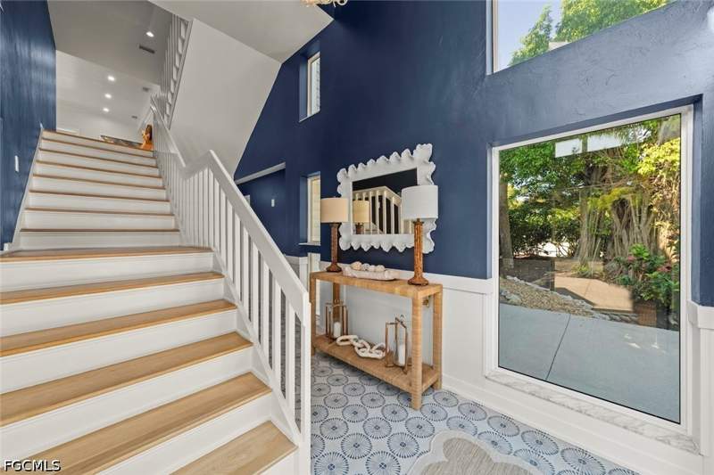 5 bedroom SingleFamilyResidence at 1048 Kings Crown Dr, Shell Harbor, Sanibel — photo 4