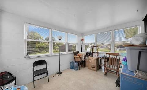 102 Oleander Rd, Lehigh Acres FL - photo 10 of 31