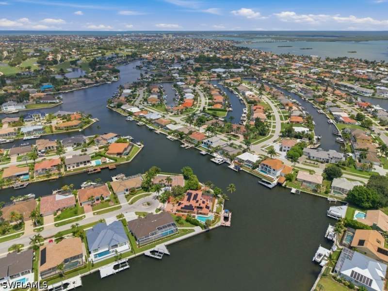 3 bedroom SingleFamilyResidence at 197 Gulfport Ct, Marco Island, Marco Island — photo 2