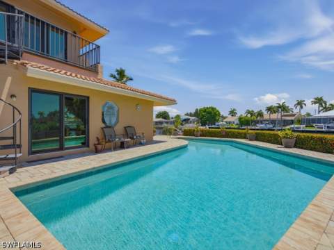197 Gulfport Ct, Marco Island FL - photo 24 of 50
