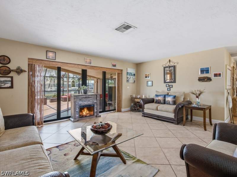 3 bedroom SingleFamilyResidence at 197 Gulfport Ct, Marco Island, Marco Island — photo 4