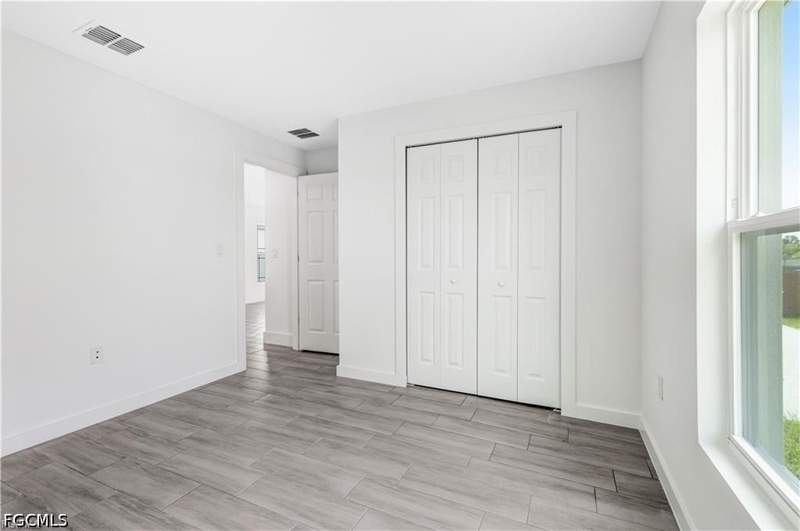 3 bedroom SingleFamilyResidence at 731 Anaconda Ave S, Lehigh Acres, Lehigh Acres — photo 3