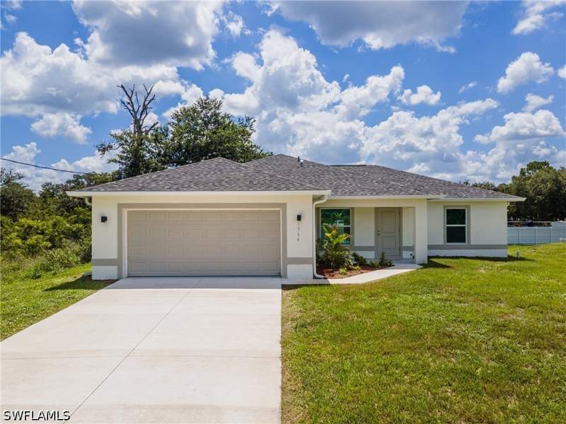 3 bedroom SingleFamilyResidence at 1964 Leghorn St, Greenbriar, Lehigh Acres — photo 2