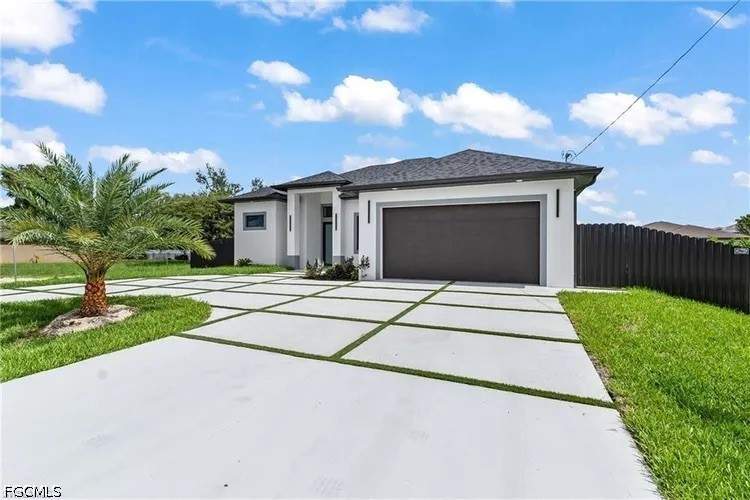 4 bedroom SingleFamilyResidence at 1809 SW Trafalgar Pkwy, Cape Coral, Cape Coral — photo 3