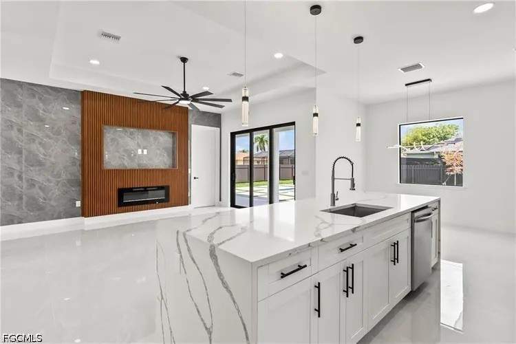 4 bedroom SingleFamilyResidence at 1809 SW Trafalgar Pkwy, Cape Coral, Cape Coral — photo 4