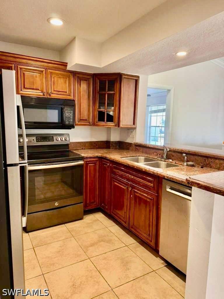 2 bedroom Condominium at 169 Santa Clara Dr 11, Granada Lakes, Naples — photo 5