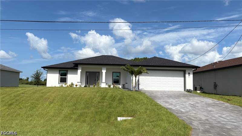 4 bedroom SingleFamilyResidence at 1534 NW 25th Ave, Cape Coral, Cape Coral — photo 2