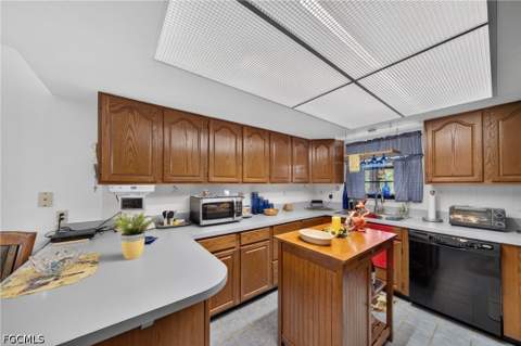 13442 Caribbean Blvd, Fort Myers FL - photo 20 of 46