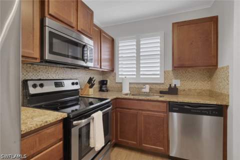 170 Turtle Lake Ct 309, Naples FL - photo 8 of 46