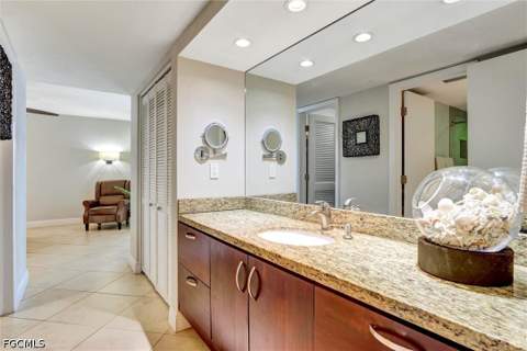 4574 Trawler Ct 202, Fort Myers FL - photo 17 of 47