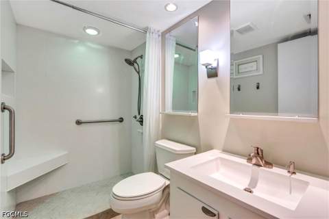 4574 Trawler Ct 202, Fort Myers FL - photo 23 of 47